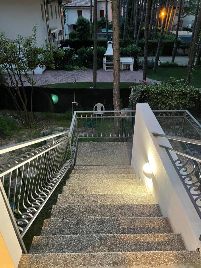 Villa Antonietta 3, Tra Pineta E Mare ビビオーネ エクステリア 写真